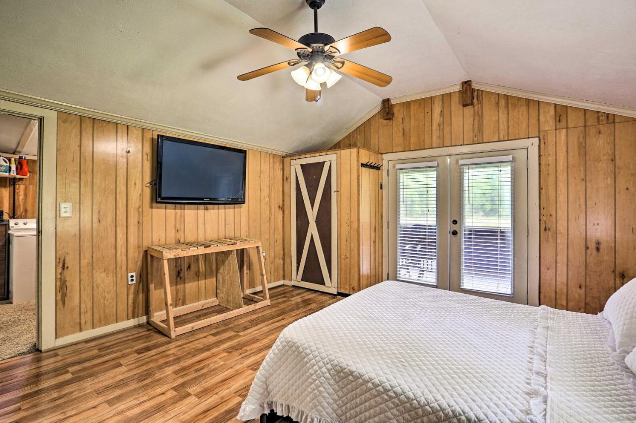 1950S Serenity Pond Cabin With View Peace And Quiet! Talladega Exteriér fotografie